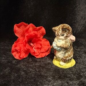 Beatrix Potter Porcelain "Miss Moppet" Royal Albert England Figurine